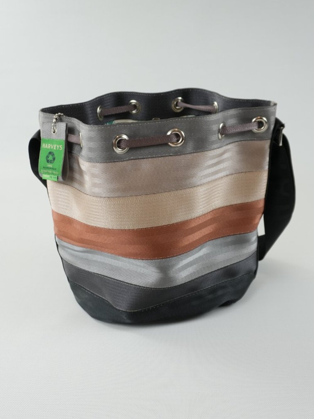 HARVEYS Large Metallic Striped Seatbelt Drawstring Bucket Bag Made in USA - Picture 3 of 14